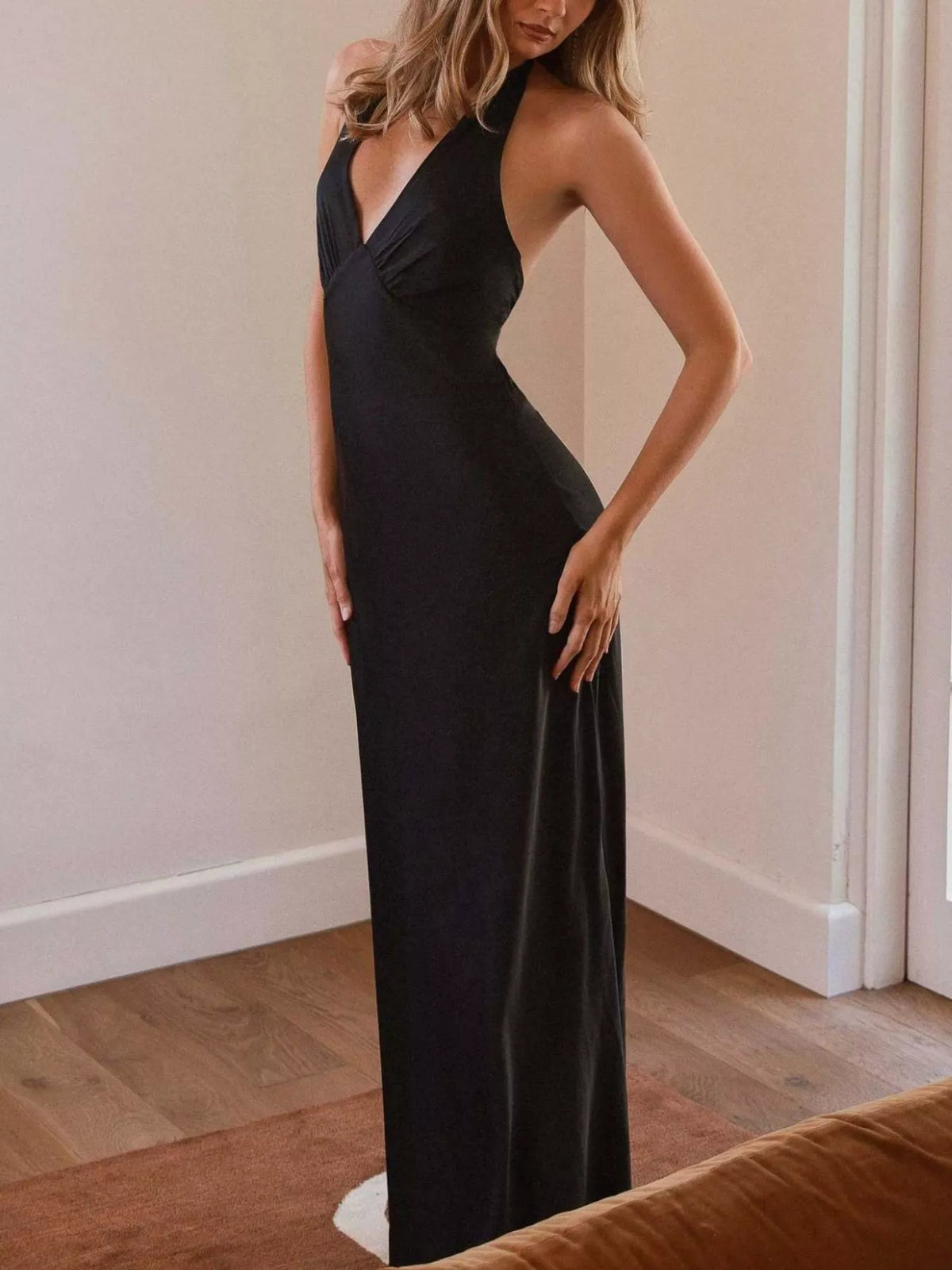 halter neck sleeveless maxi dress back detail