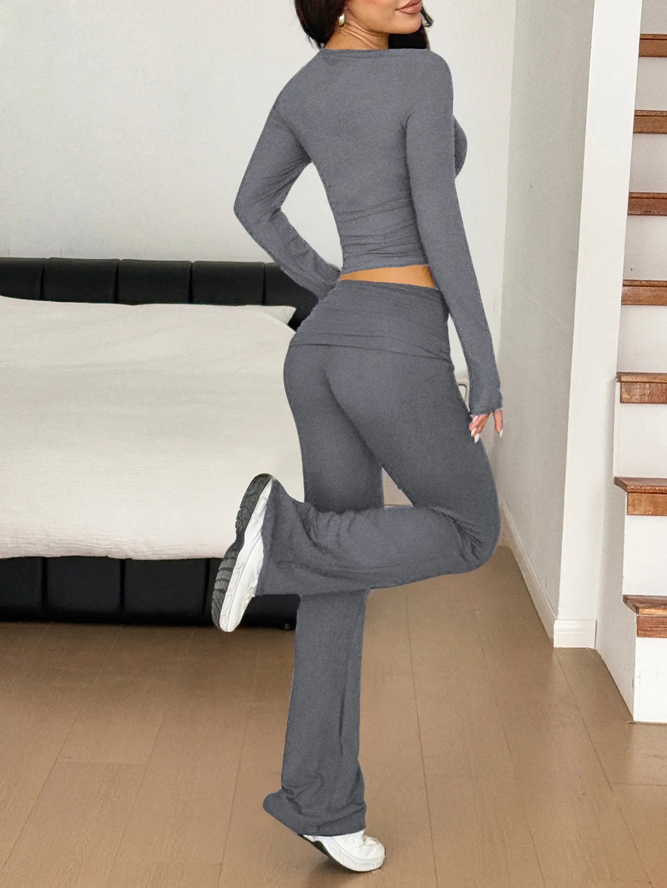 Long Sleeve Crop Top and Bootcut Pants Set - Fashorio