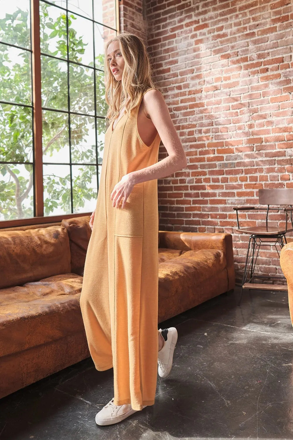 V Neck Sleeveless Wide Leg Jumpsuit side view