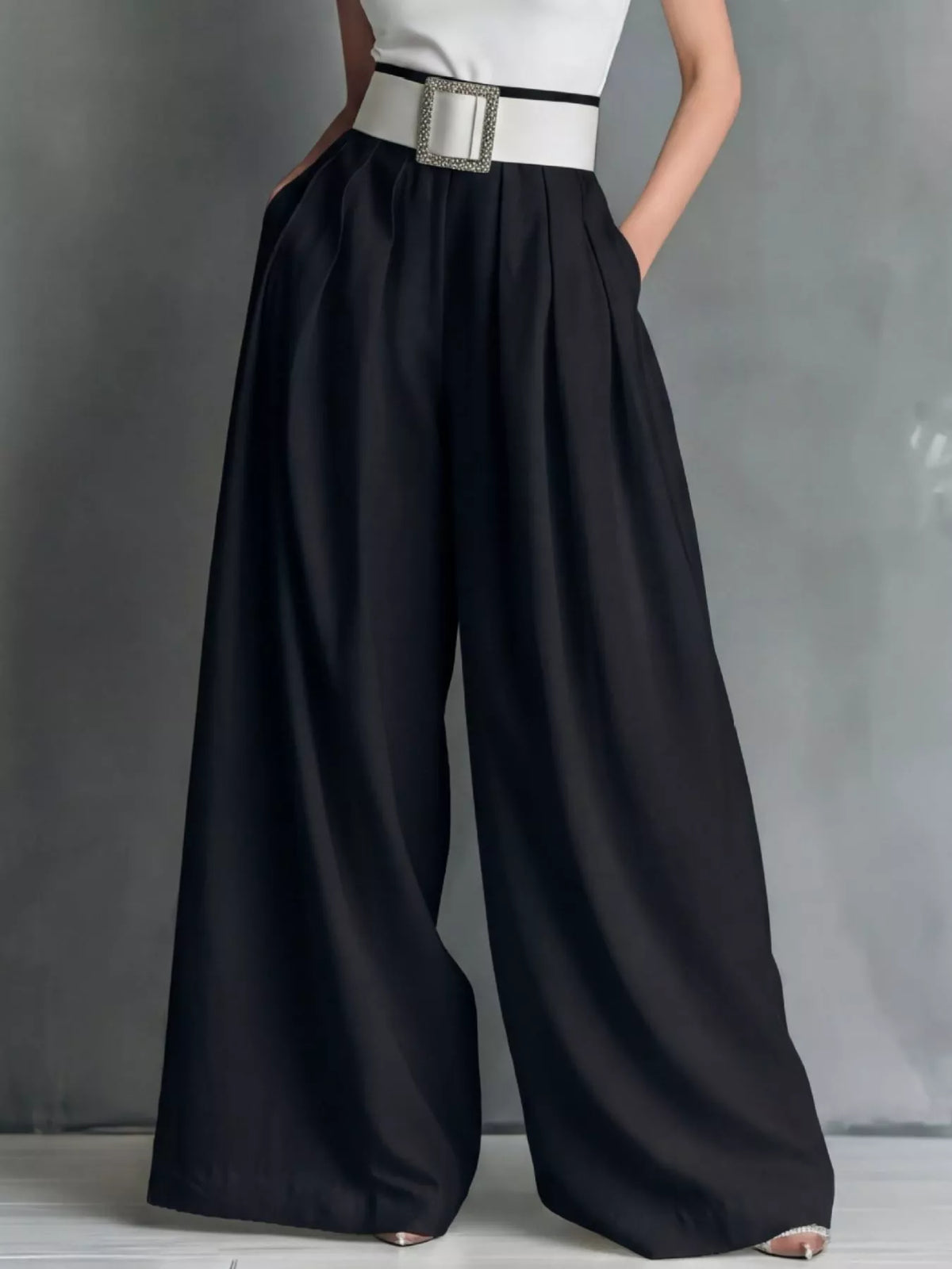 High waisted wide leg trousers detail view