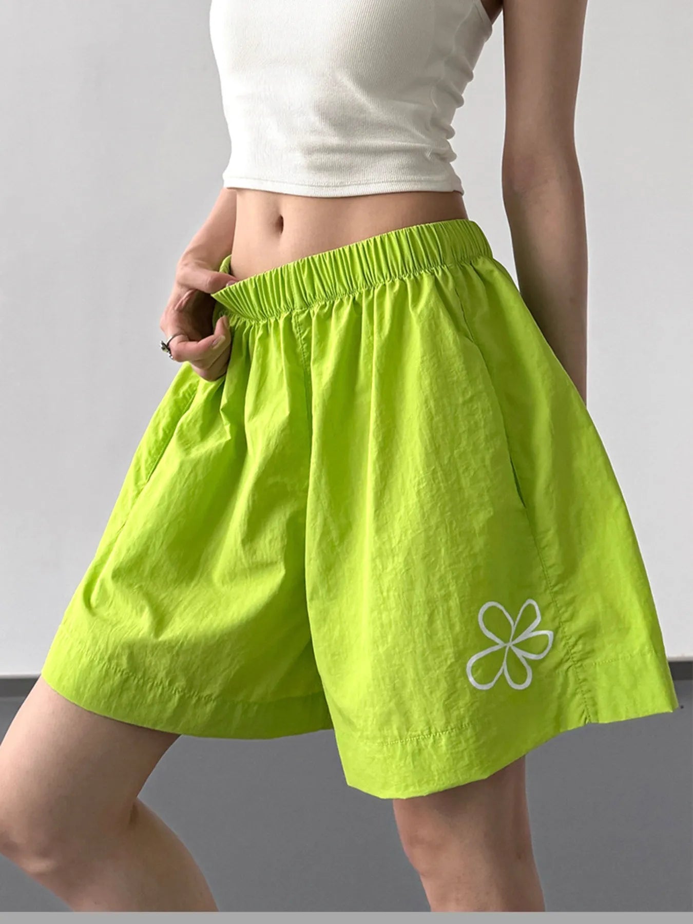 Elastic Waist Shorts Olive - Fashorio