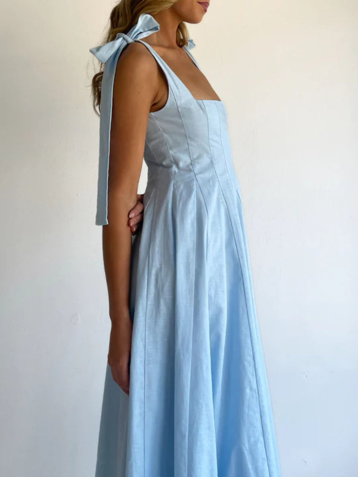 Gradient tie shoulder maxi dress back detail