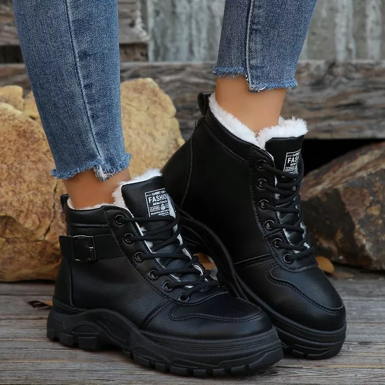Warm lined buckle ankle boots standing pair