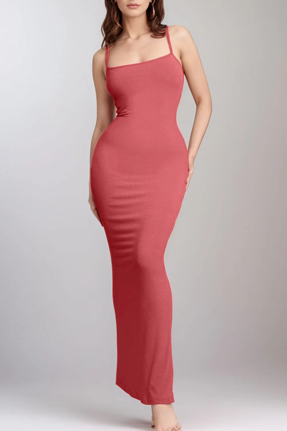 Smoothing maxi dress neckline detail