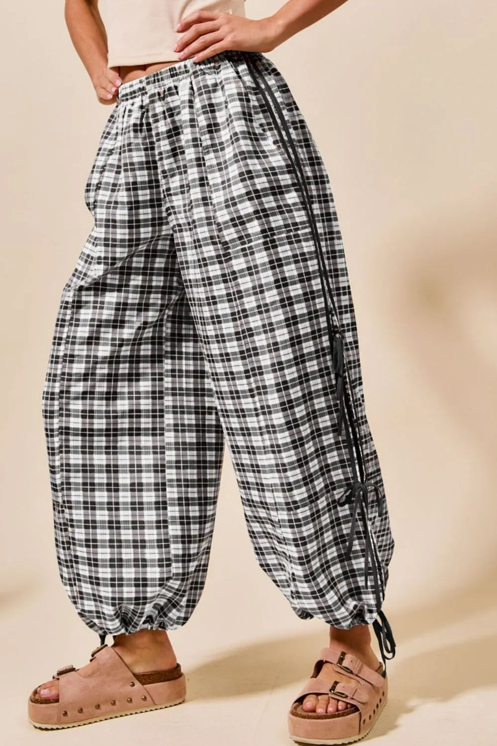 SO ME Plaid Elastic Waist Balloon Pants - Fashorio