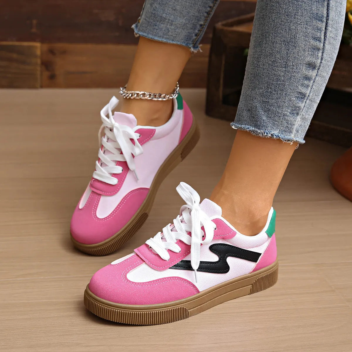 Round Toe Lace Up Sneakers - Fashorio