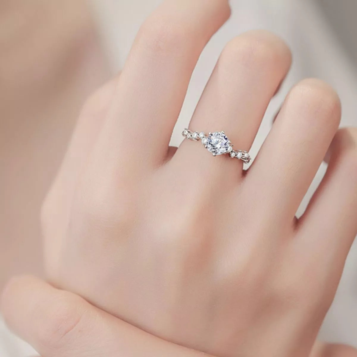 Ring setting and prong detail close up