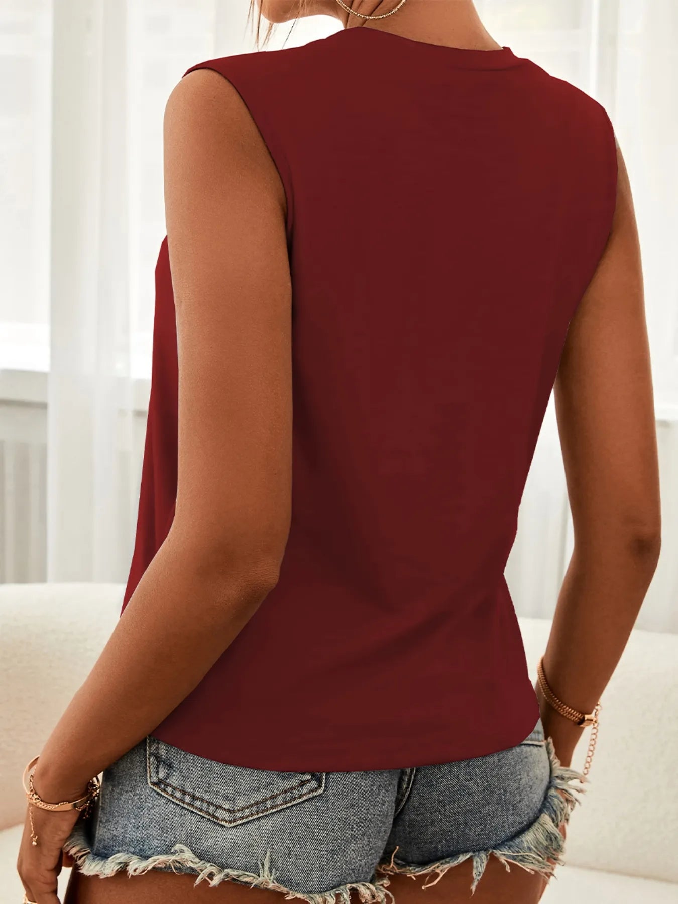 Cutout Sleeveless Tank Top - Fashorio