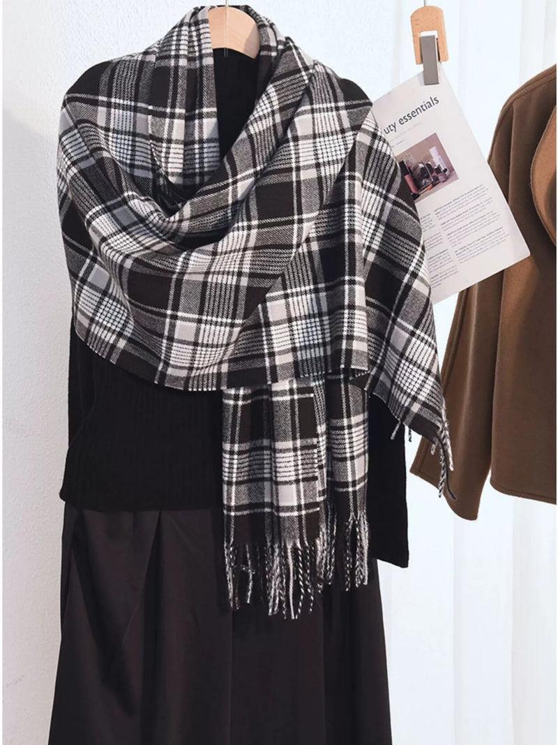 Plaid tassel hem winter scarf front drape