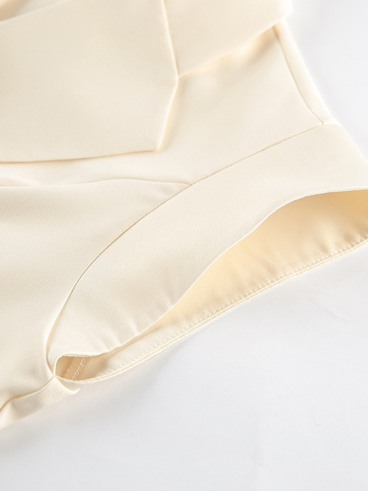 Elegant blazer set close detail