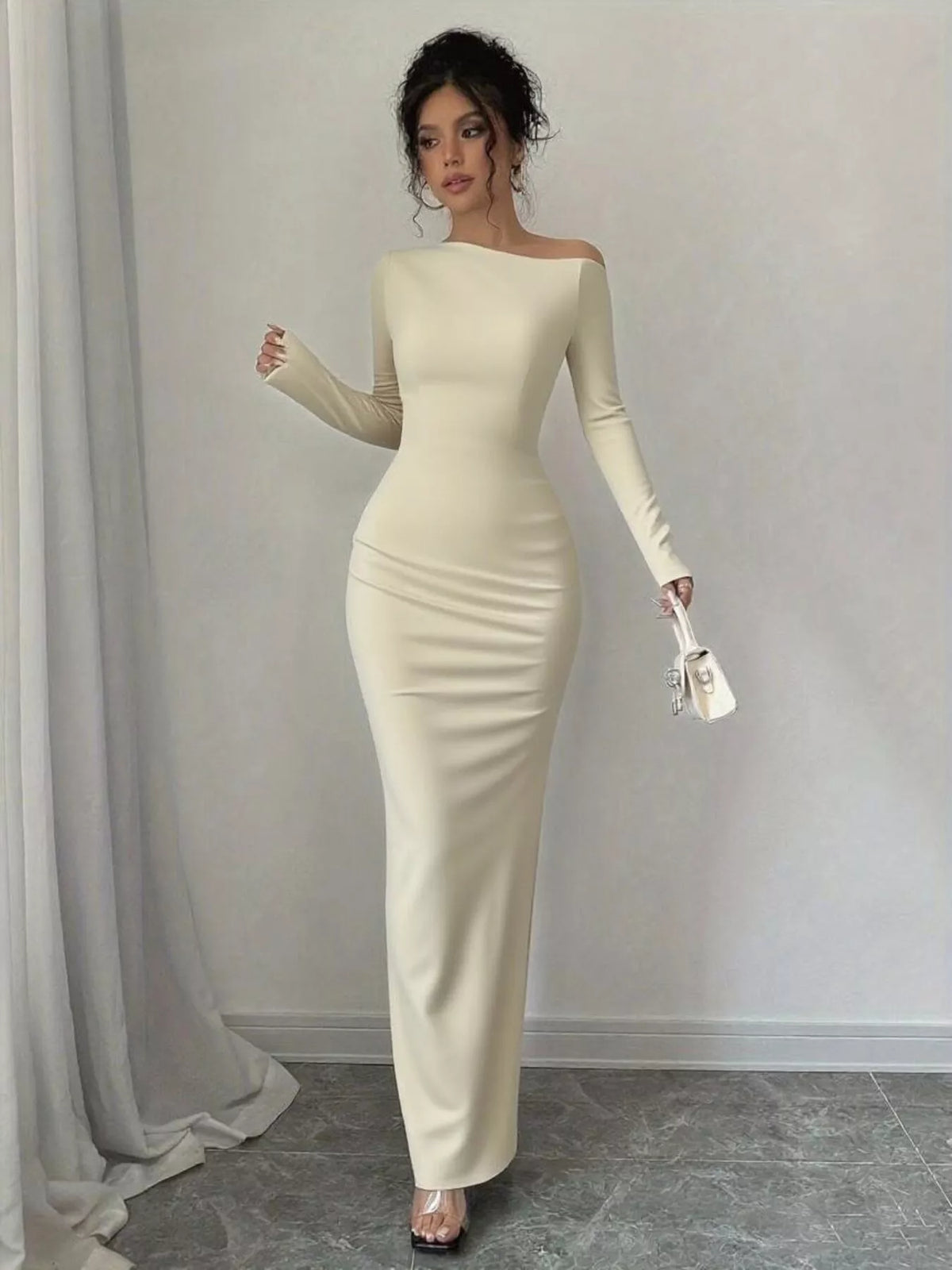 One shoulder ruched bodice detail
