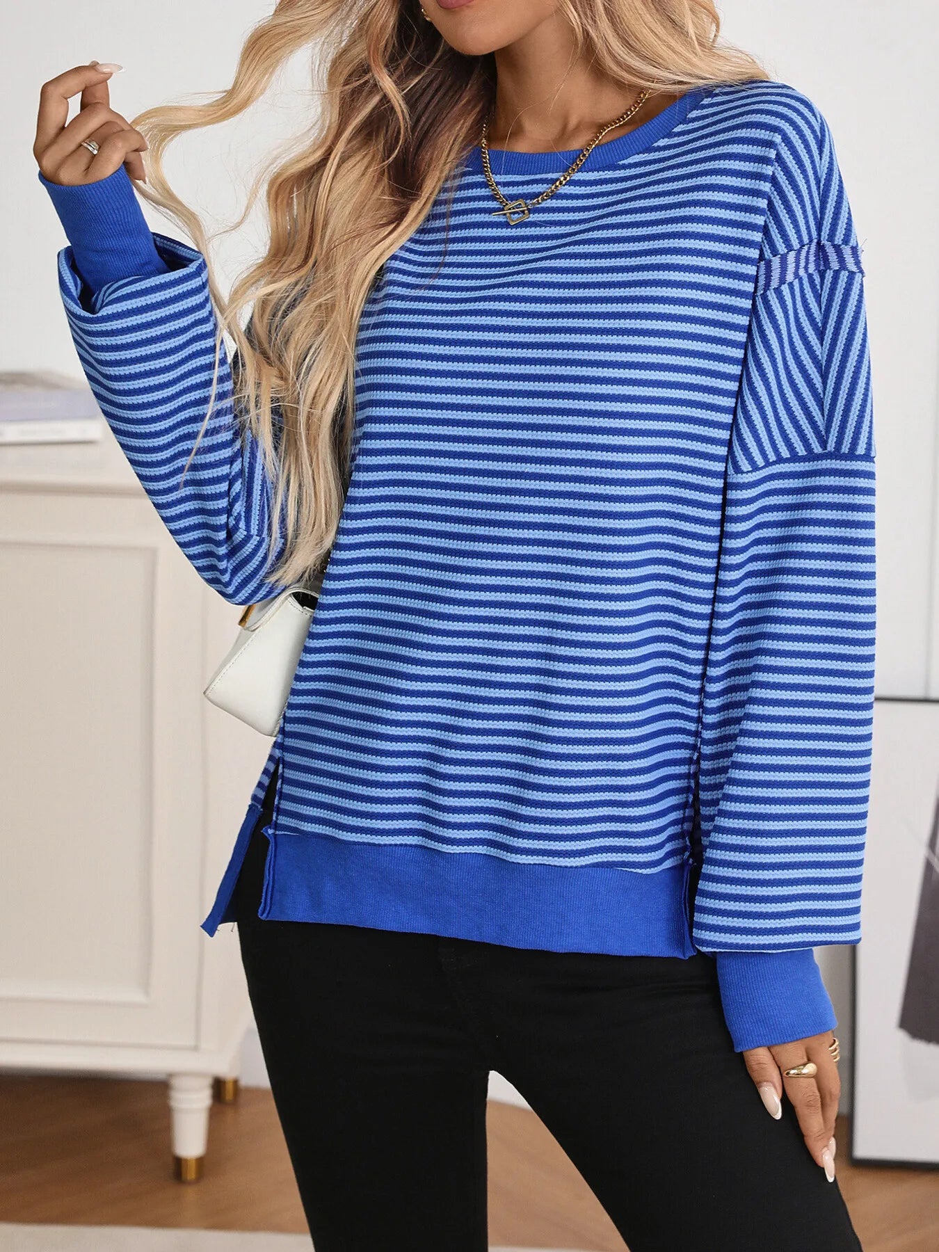 Exposed Seam Striped Contrast Sweatshirt - Fashorio