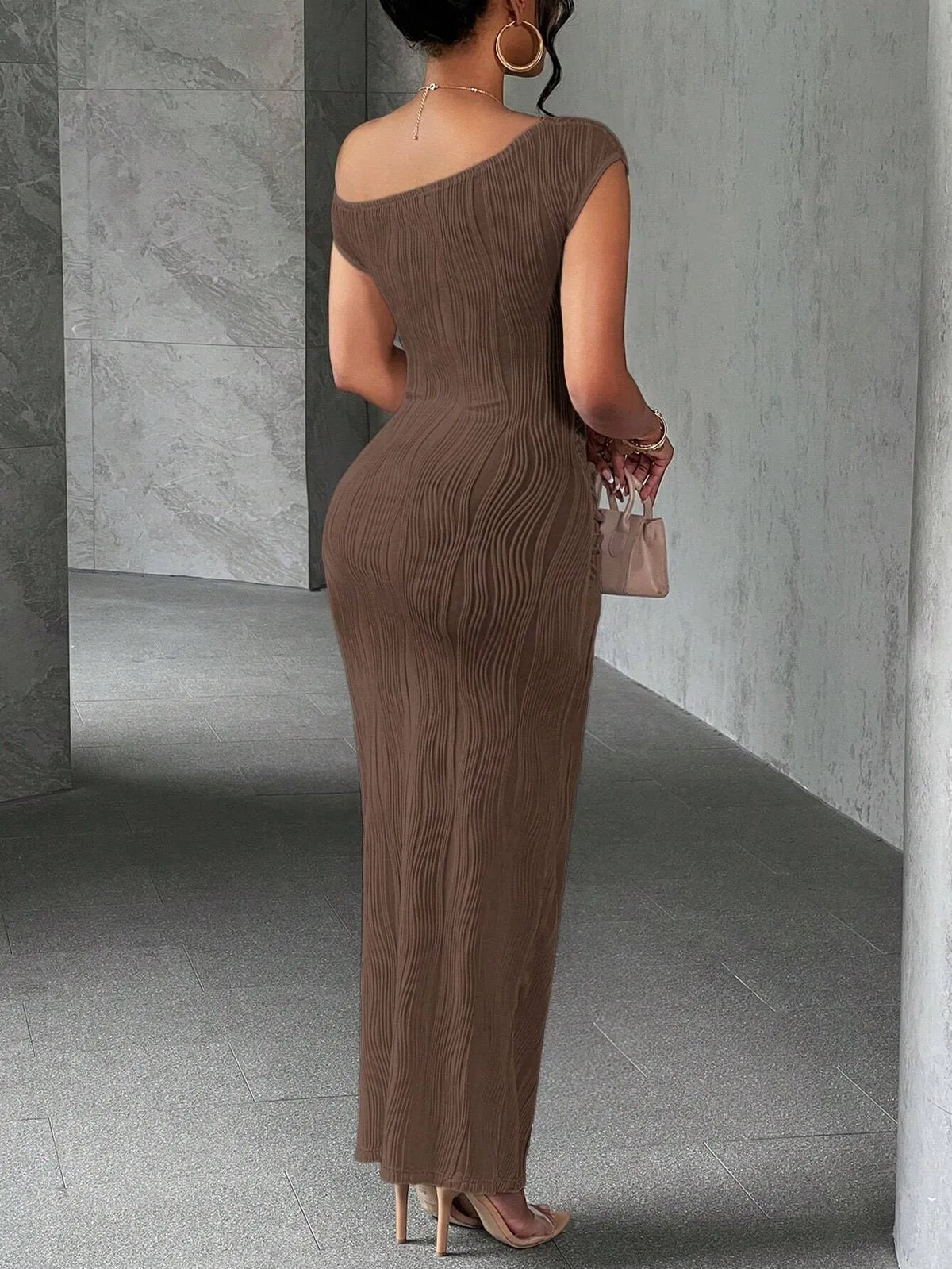 Asymmetrical one shoulder bodycon maxi dress fabric detail
