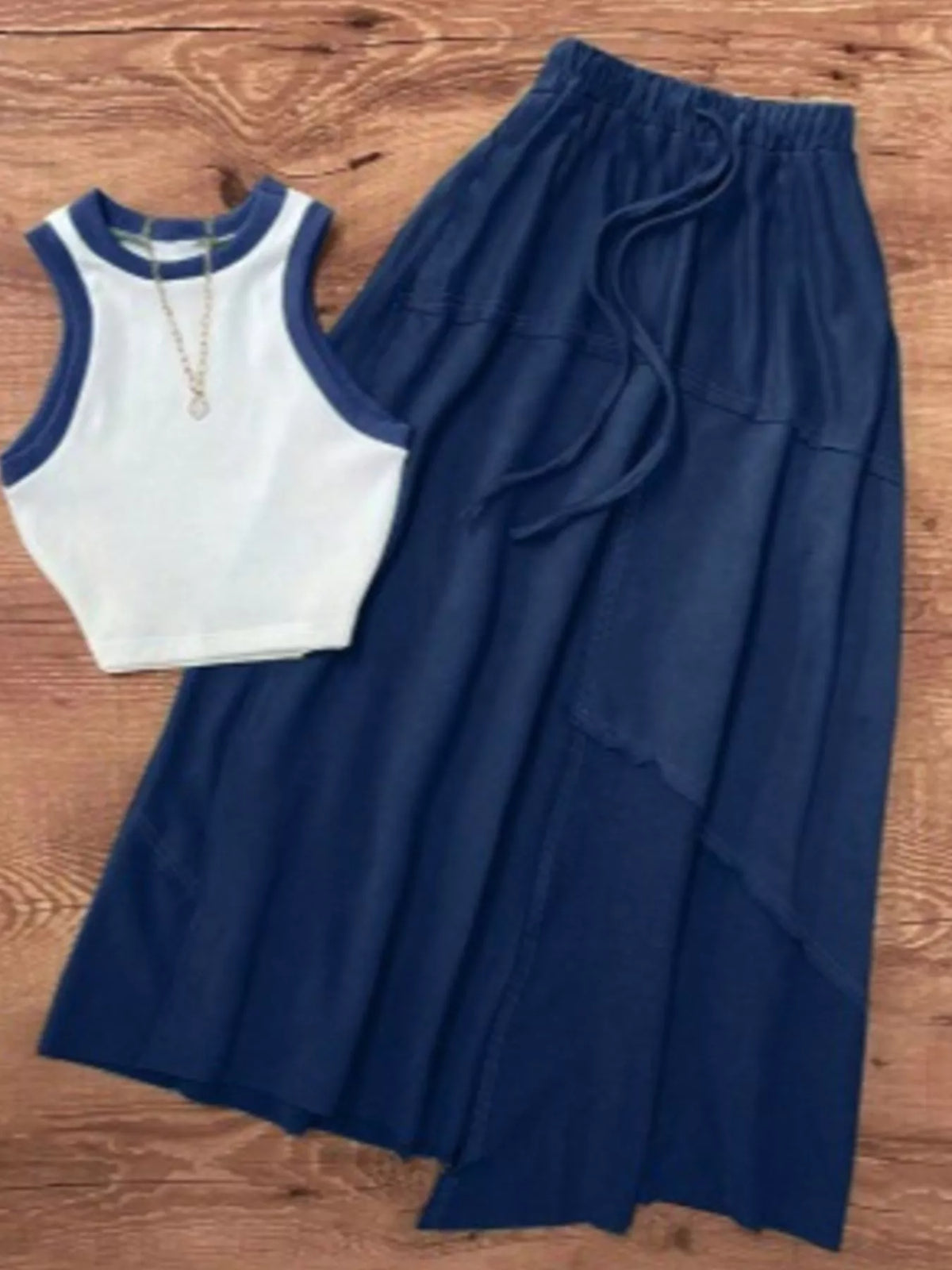 Drawstring waist skirt set back view