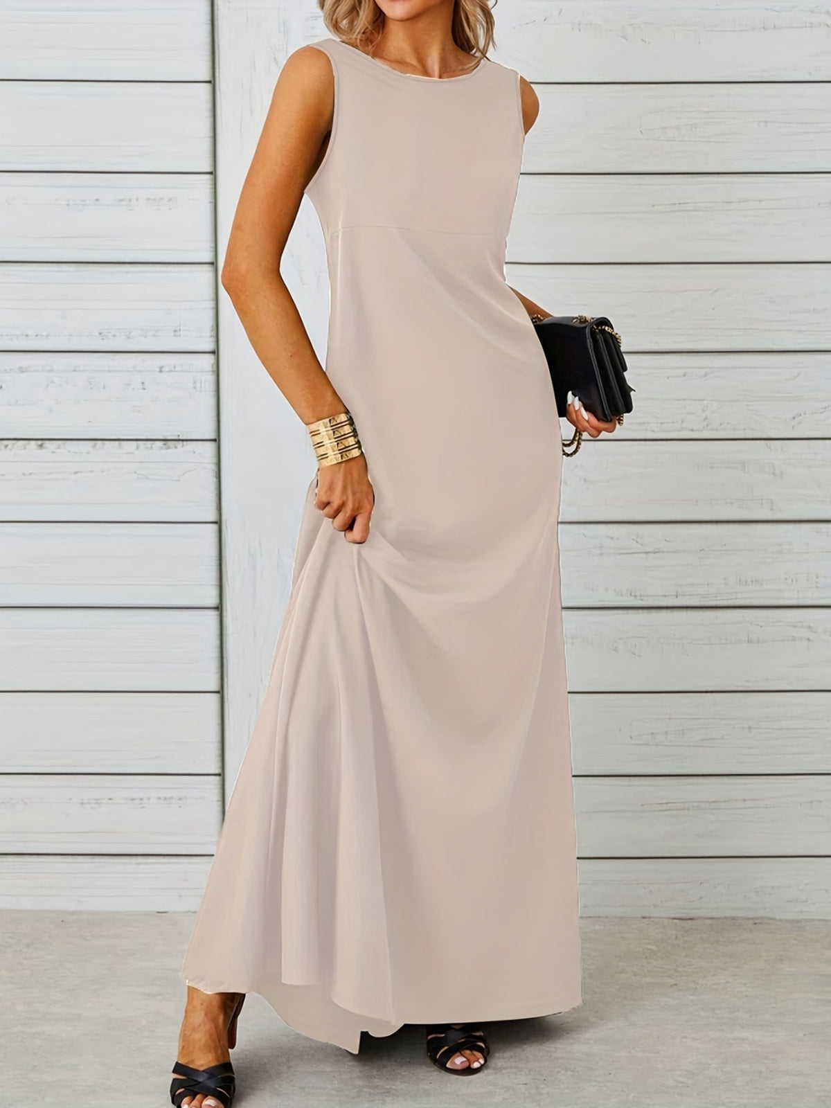 Color range of flowy maxi dress