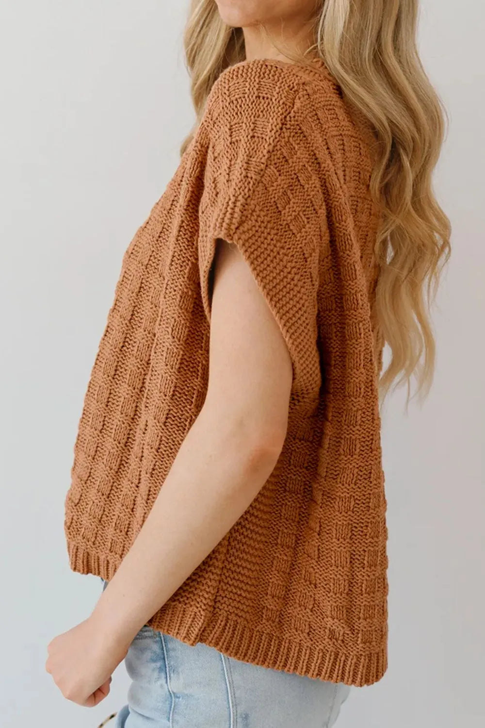 Textured Pattern Round Neck Sweater Vest - Fashorio