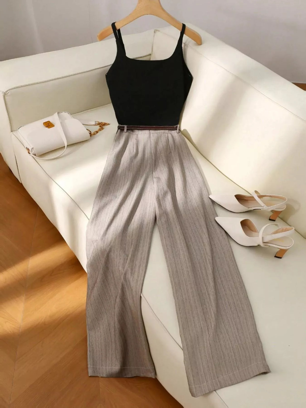 Sleeveless matching pants set styling