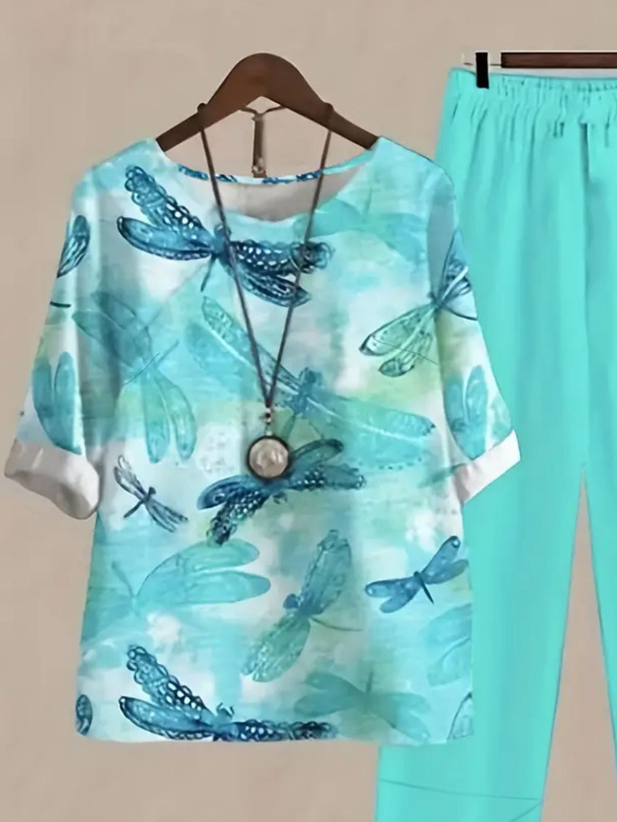 Printed coordinated two piece pose