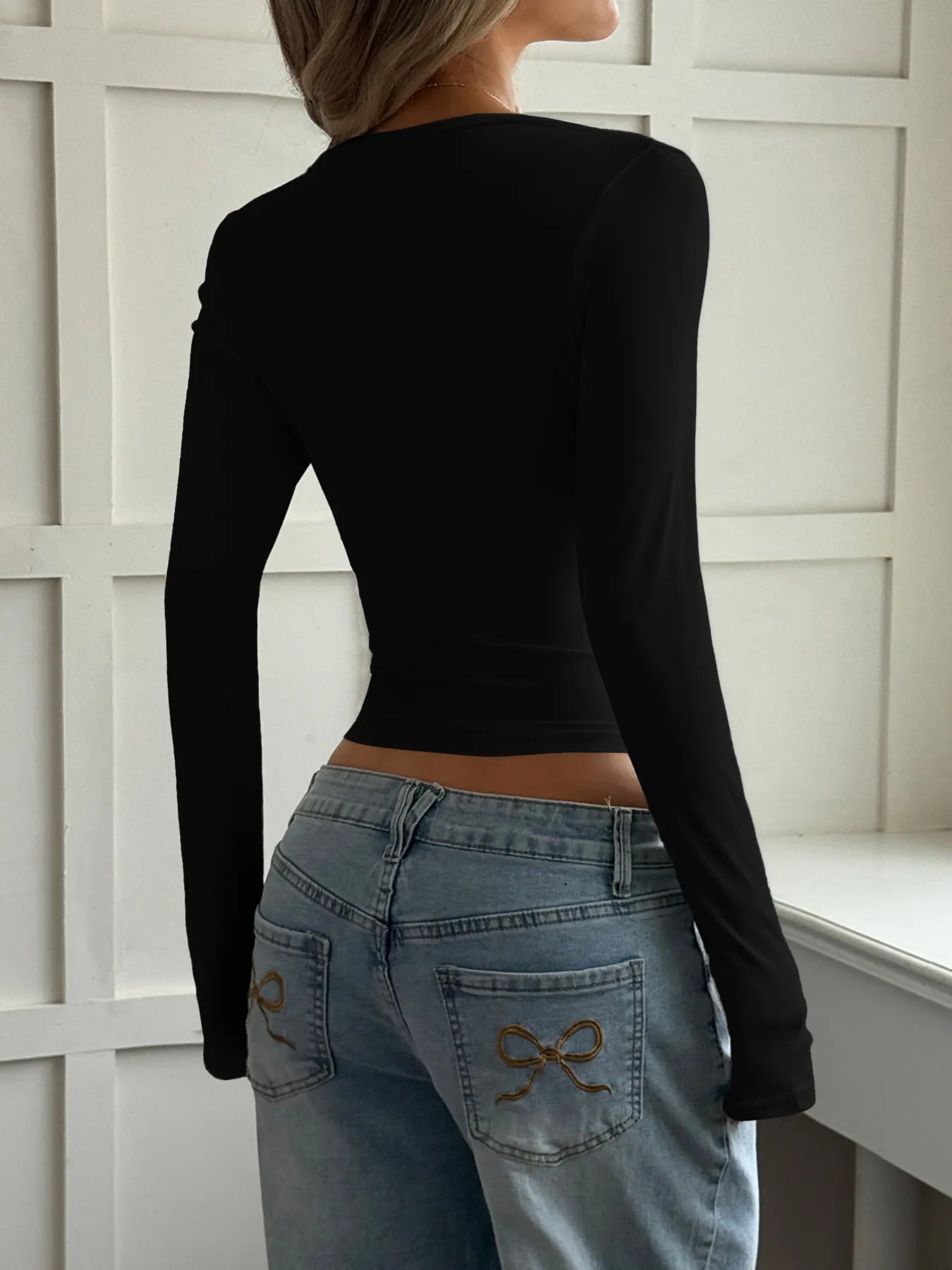 Cut-Out Long Sleeve Crop T-Shirt - Fashorio