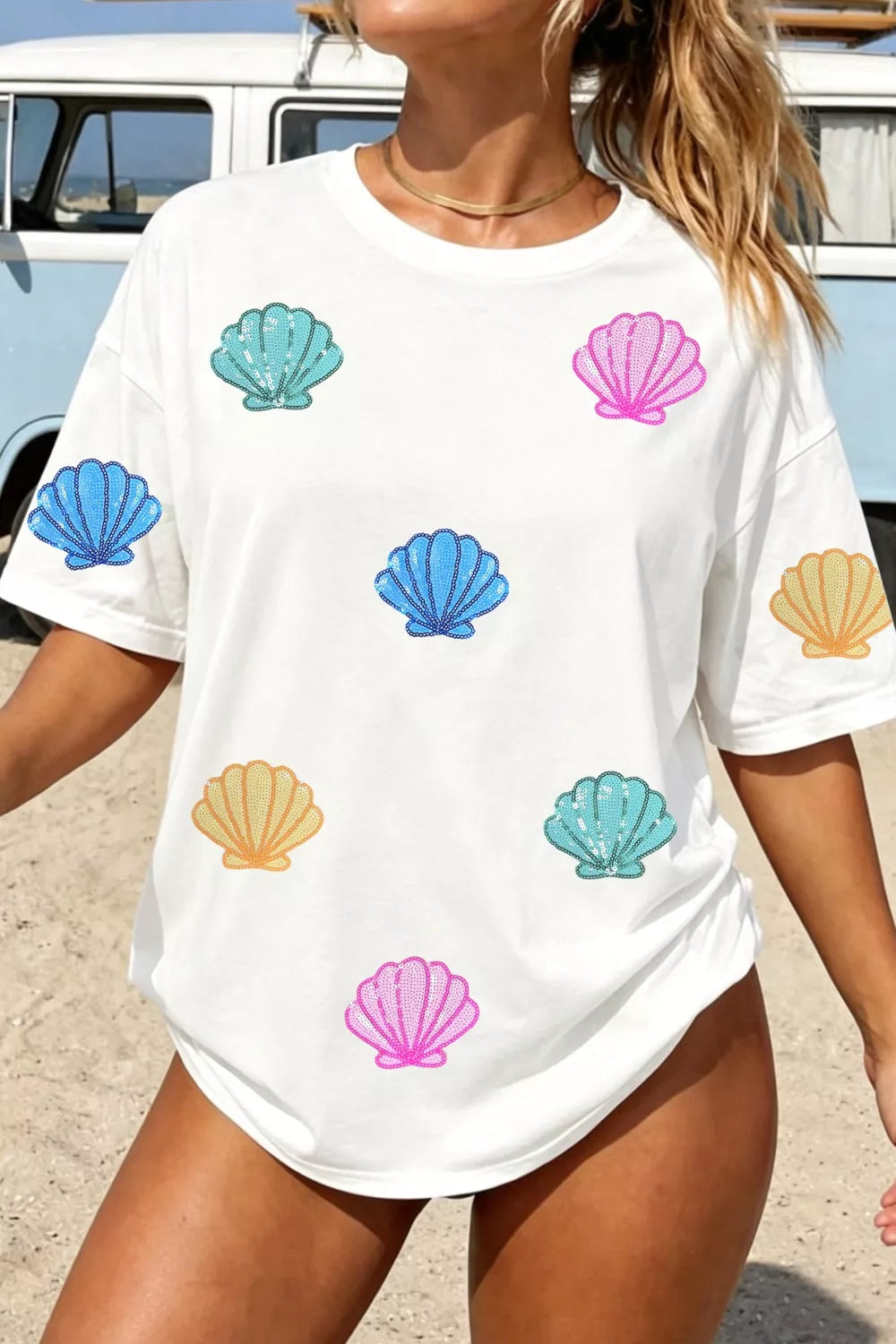 White sequin shell graphic short sleeve tee detail view