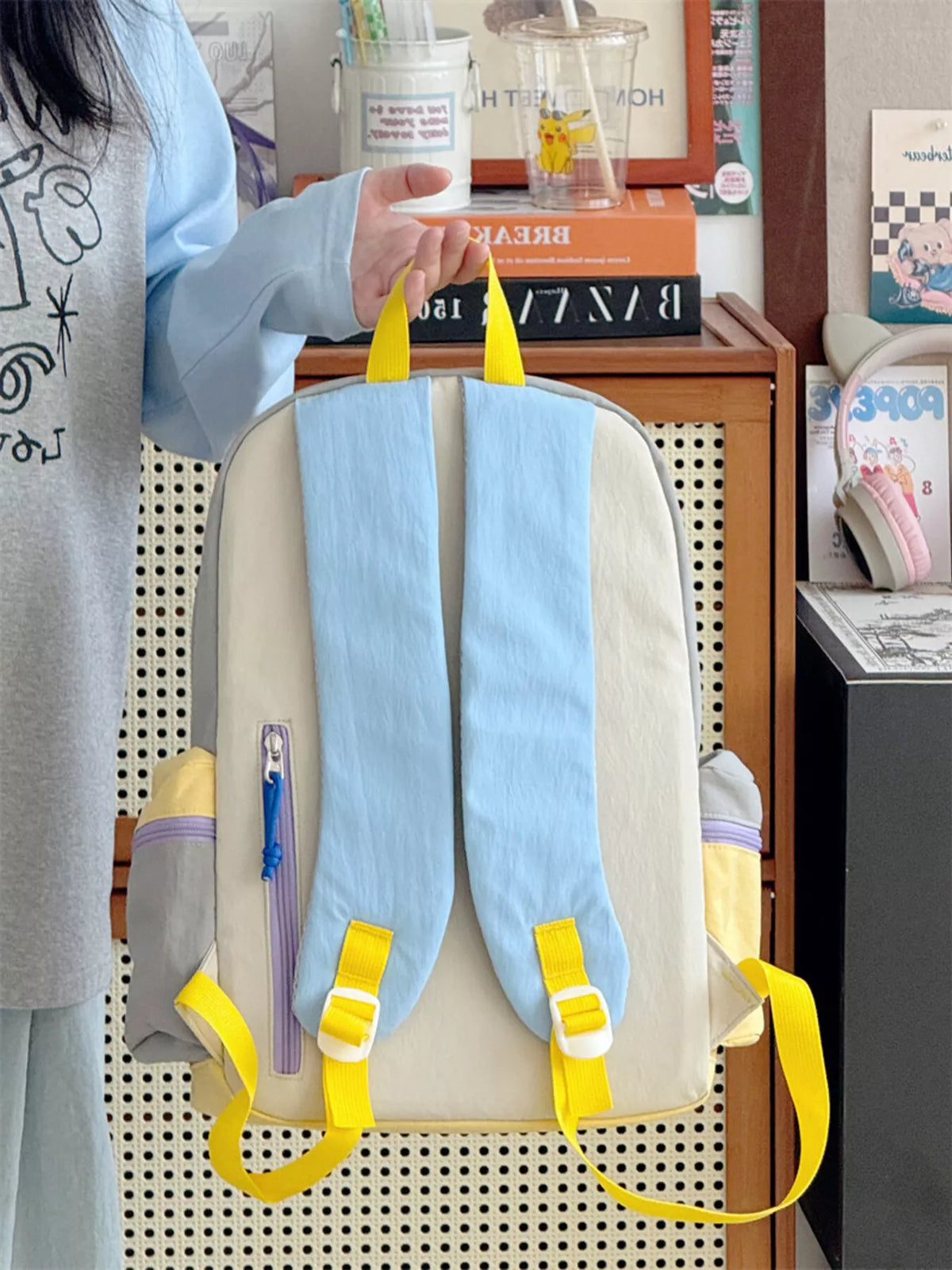 Lightweight daypack main compartment