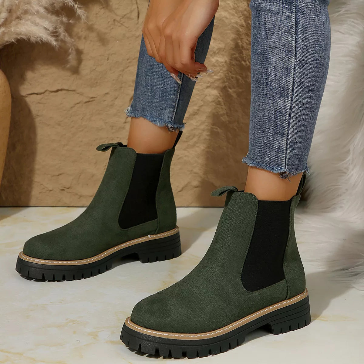 Platform boots sole and tread detail