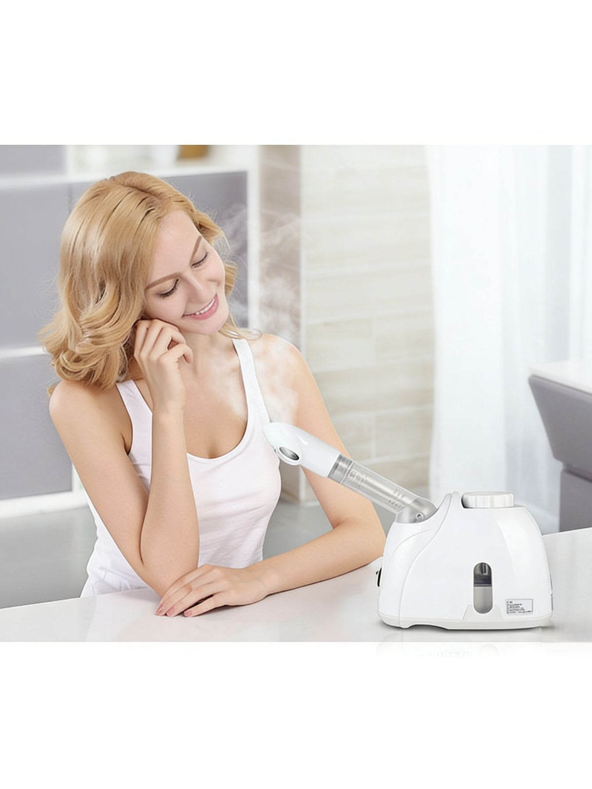 Facial steamer nozzle close up