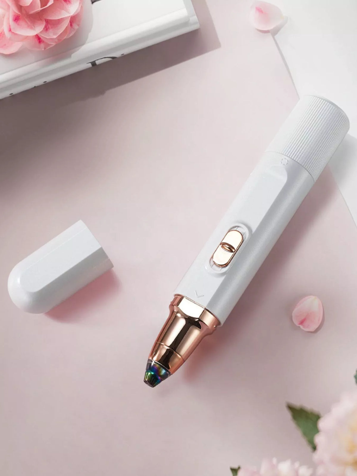 Interchangeable heads for the pen