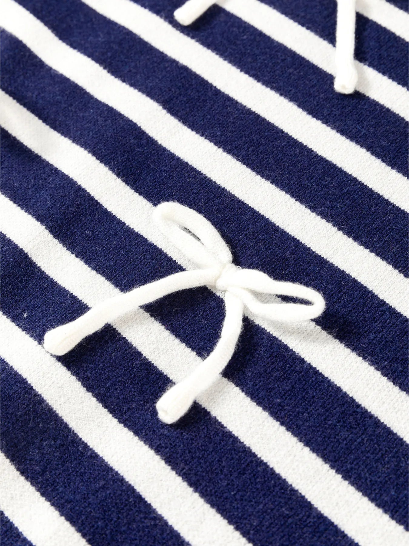 Stripe Knitted Bow Decor Sweater Vest - Fashorio