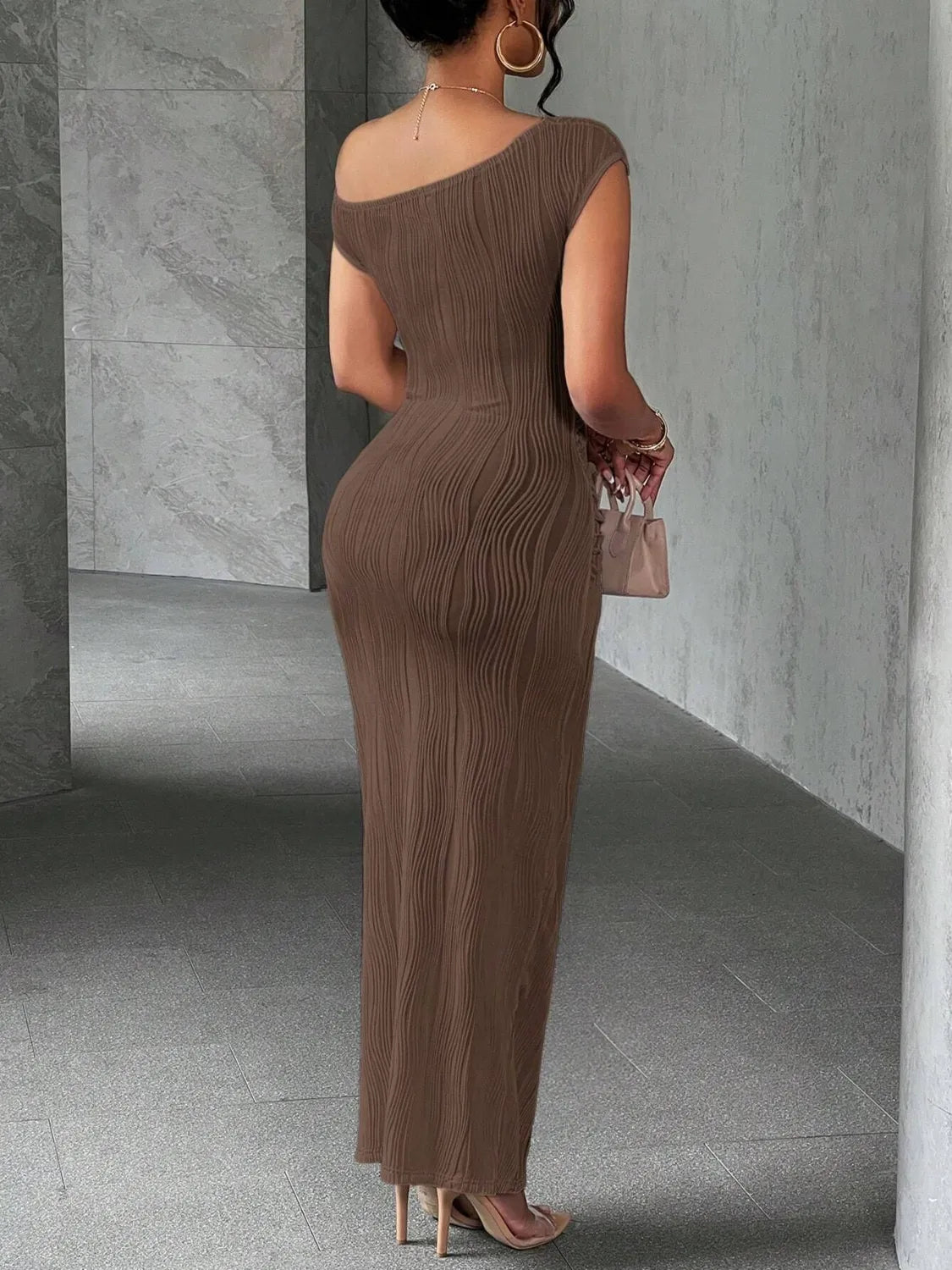 Textured single shoulder maxi dress back detail