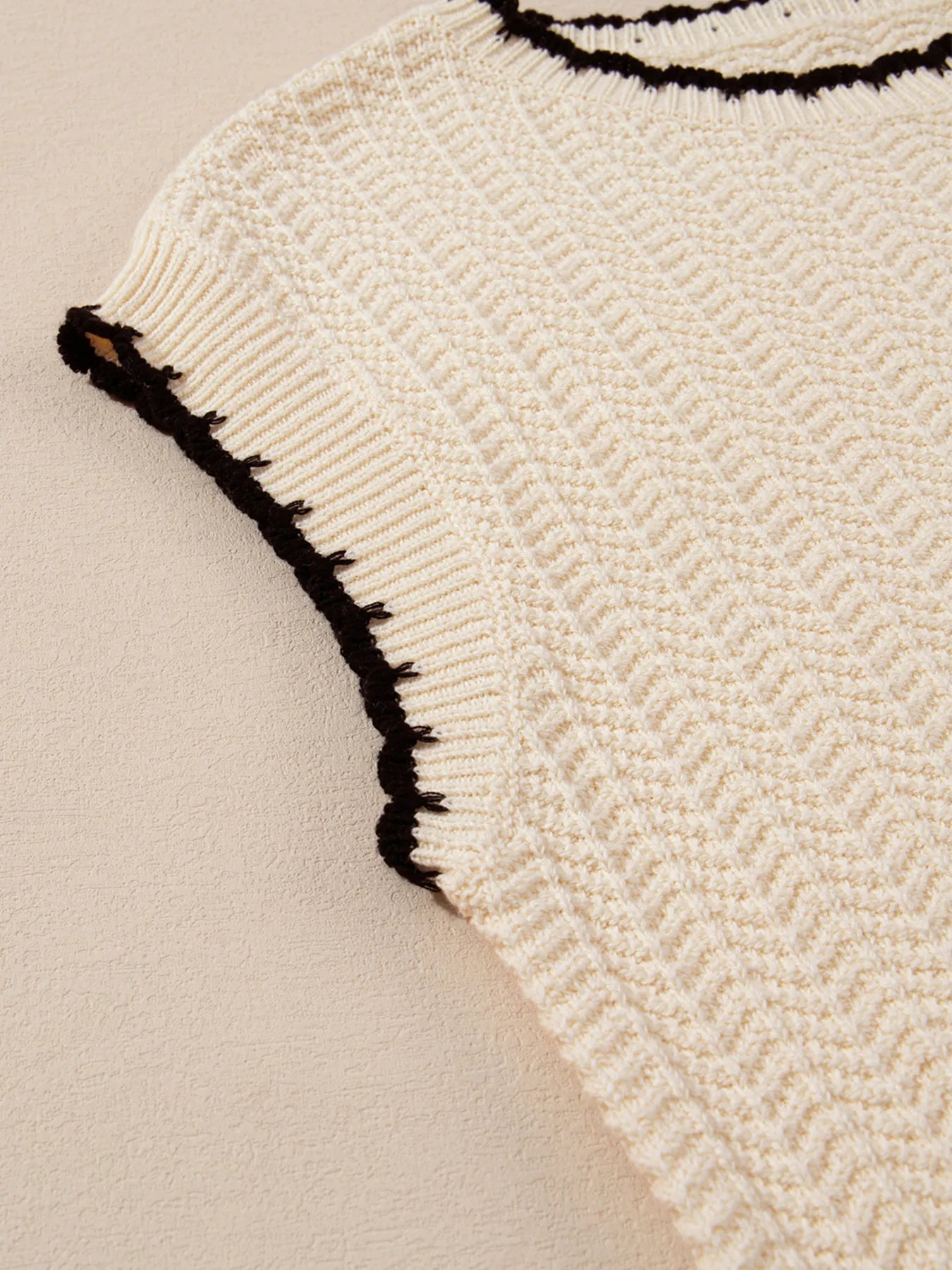 Contrast Trim Boxy Fit Sweater Vest - Fashorio