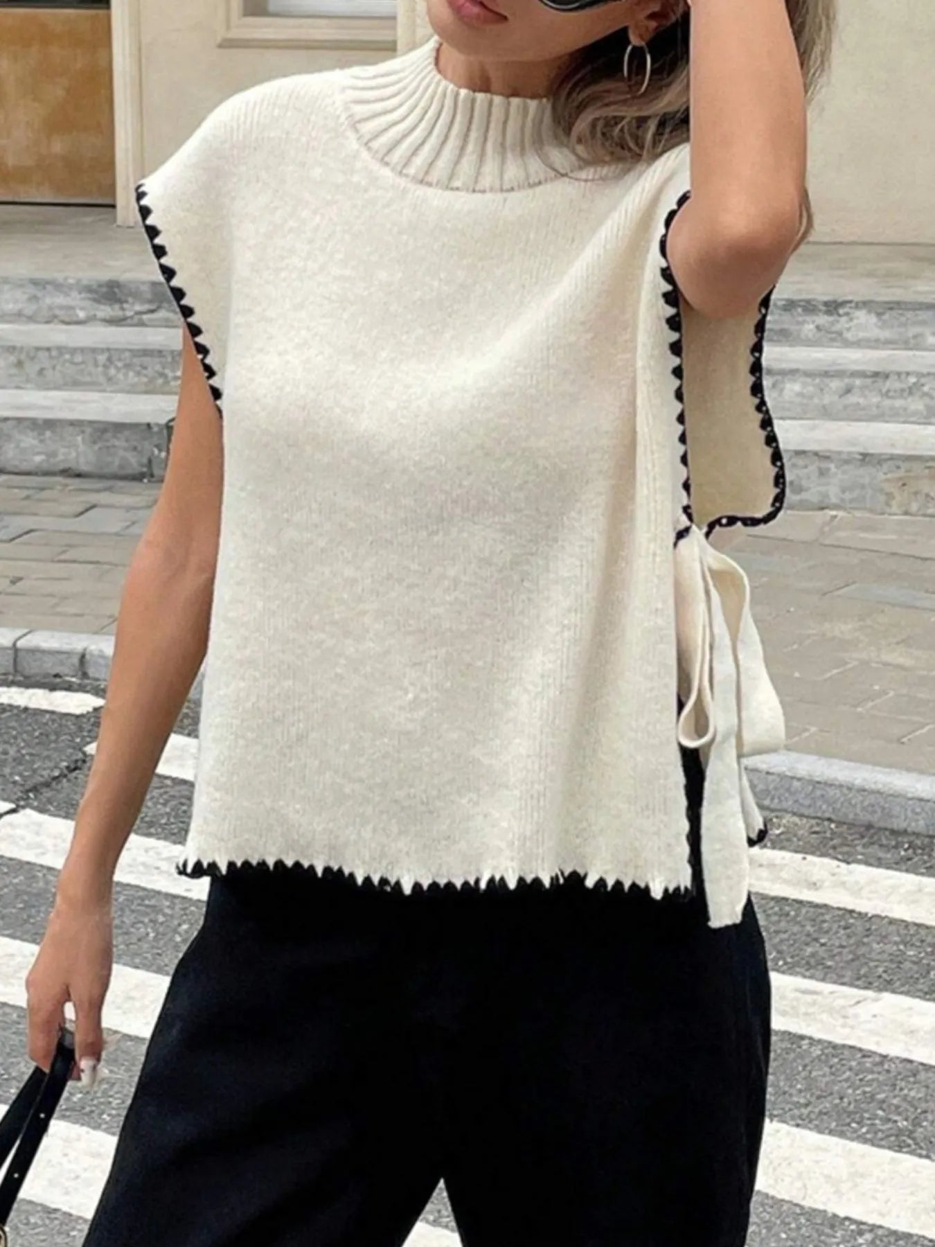 Ribbed Turtleneck Sweater Vest with Contrast Trim - Fashorio