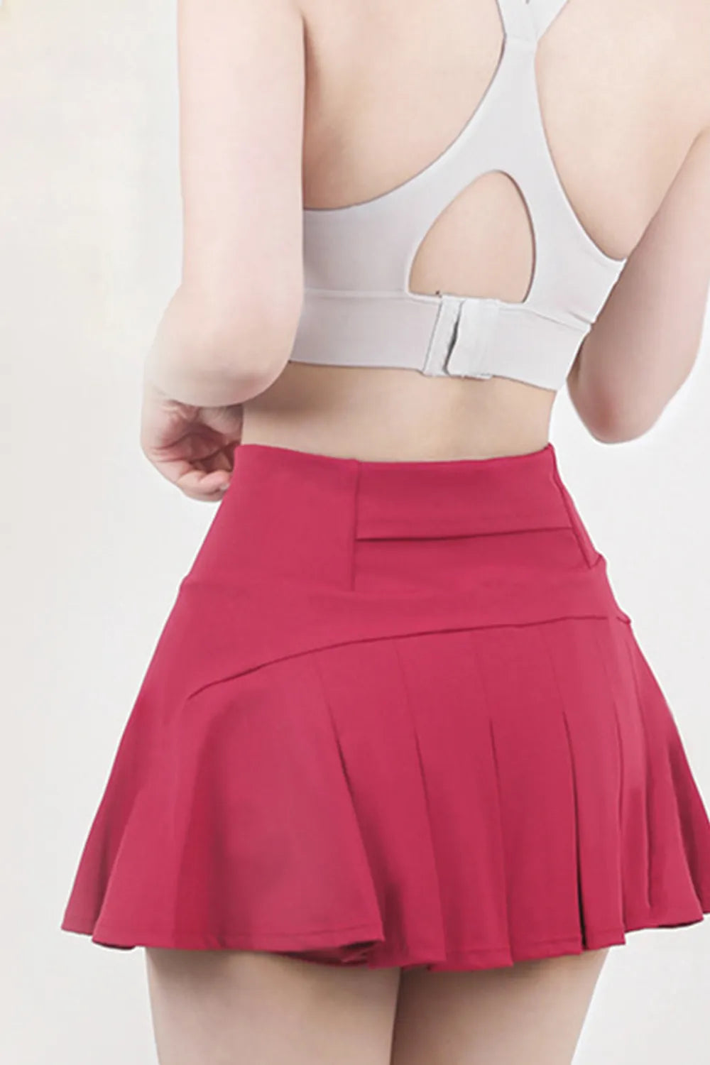High waist pleated active skirt close up fabric detail