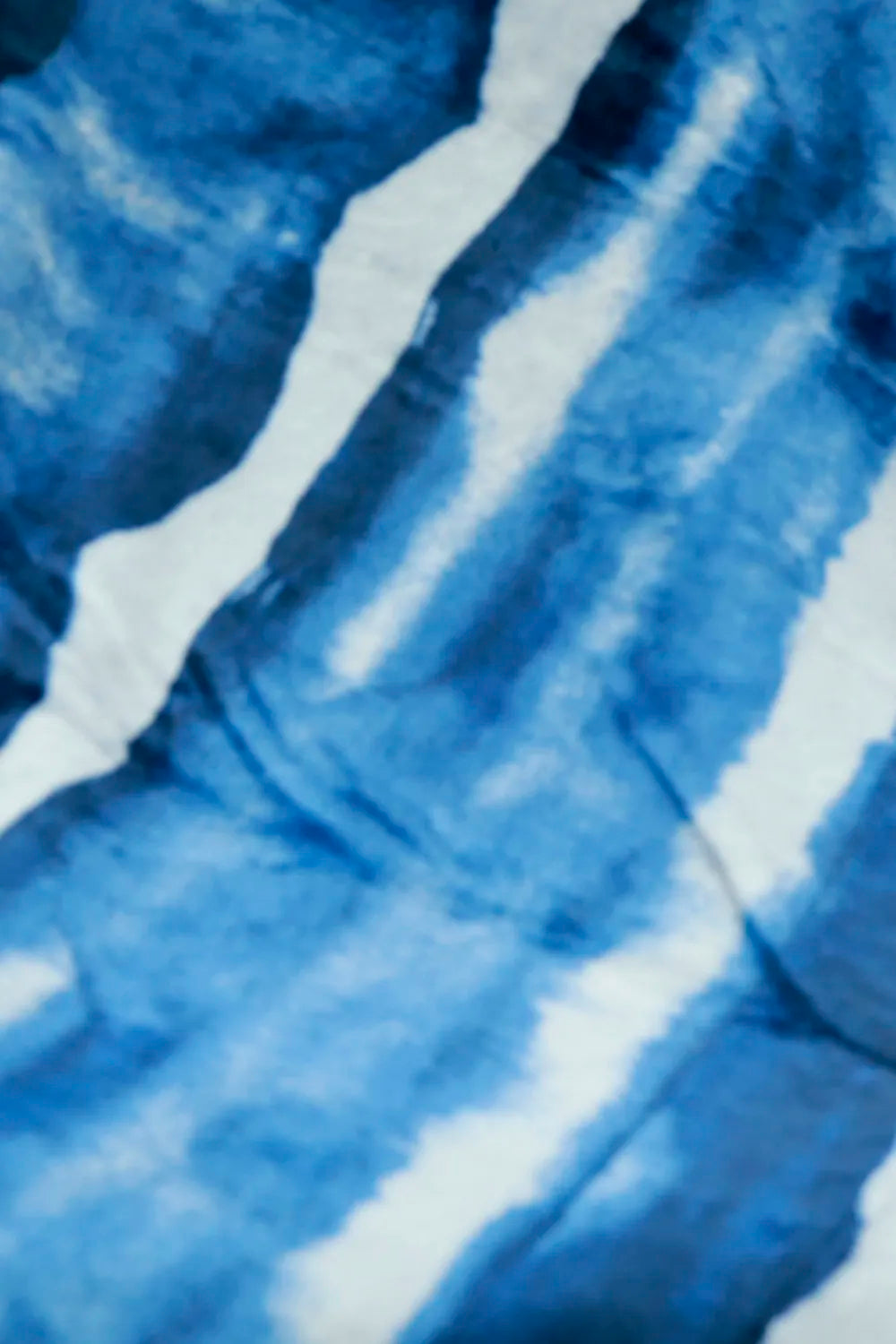 Throw blanket corner and edge detail