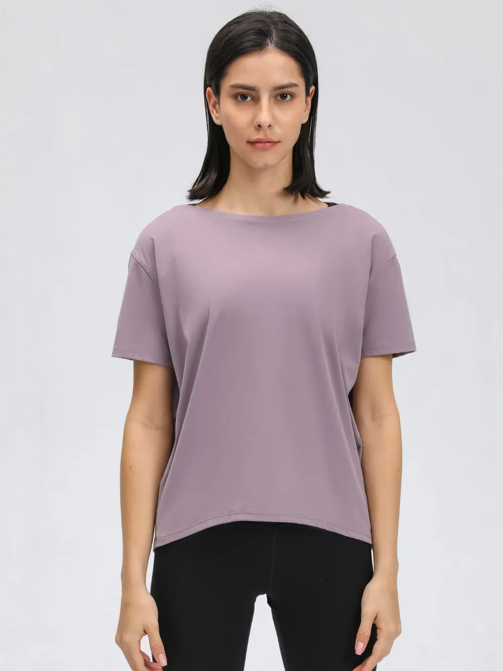 Round neck short sleeve active t-shirt color view