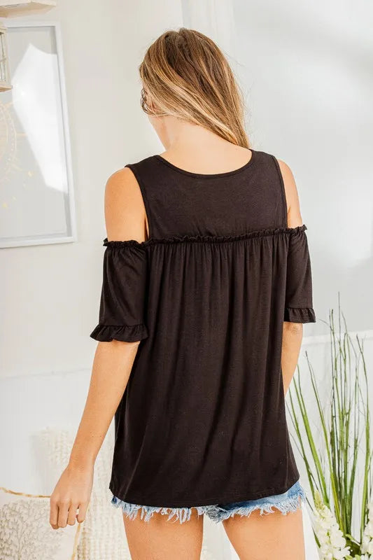 Side view showing the cold shoulder cutout