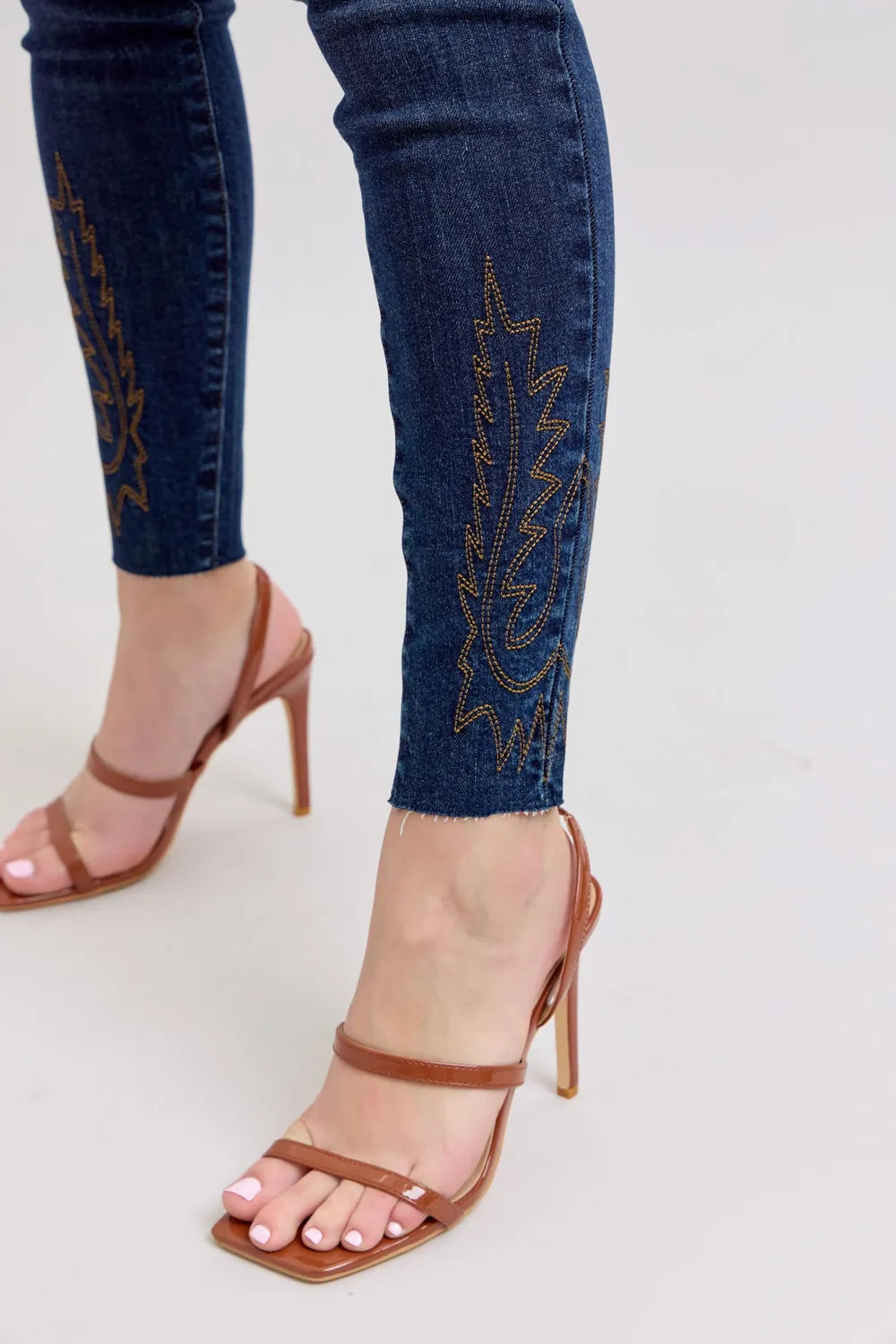 Judy Blue Embroidered High Rise Skinny Jeans styled look
