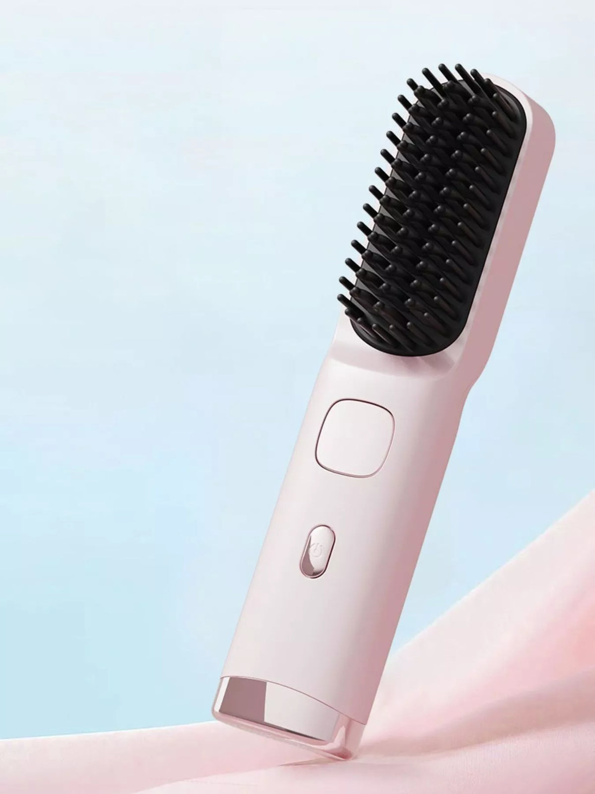 Straightening comb in lilac