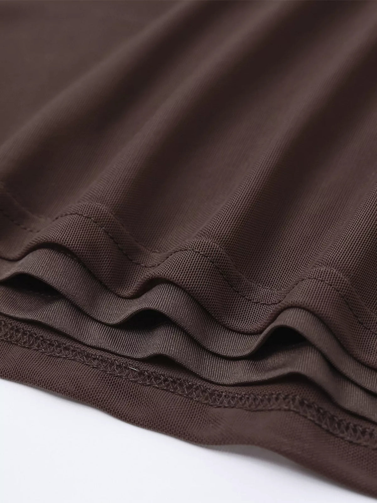 Sweetheart neck maxi dress bodice close up
