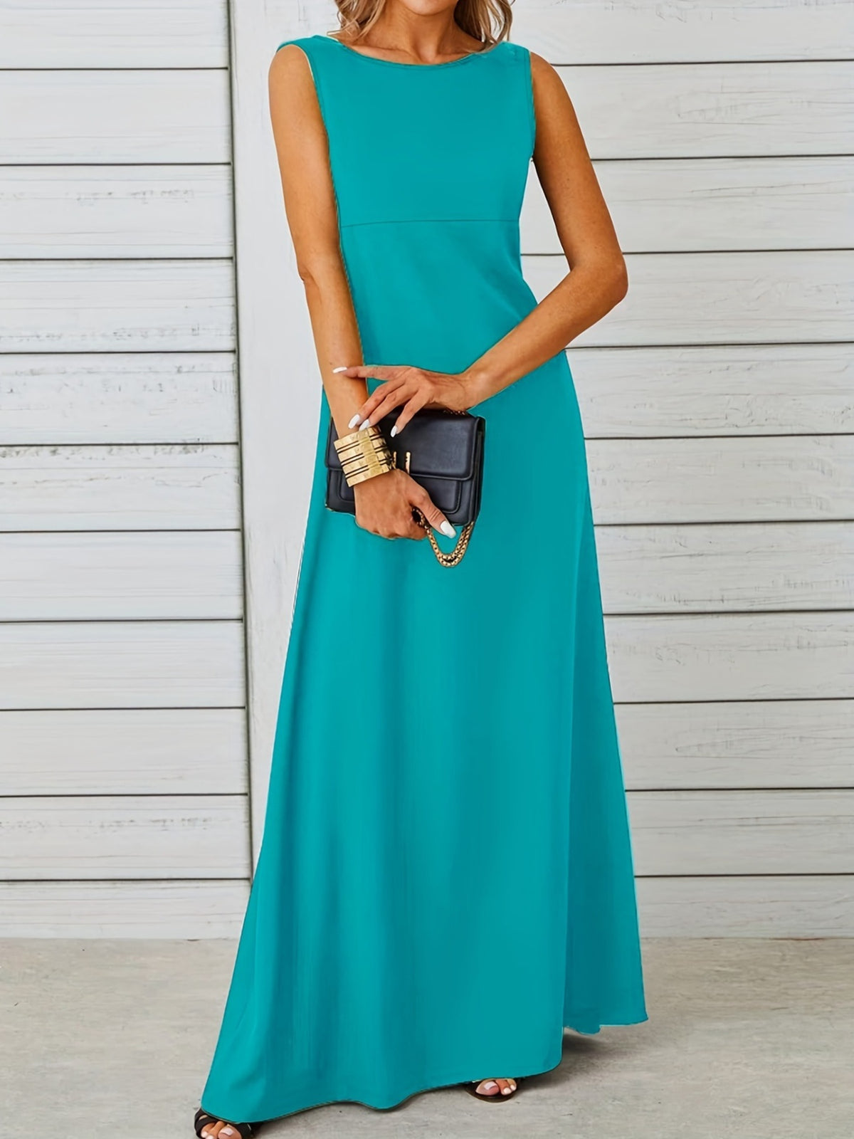 Color range of flowy maxi dress