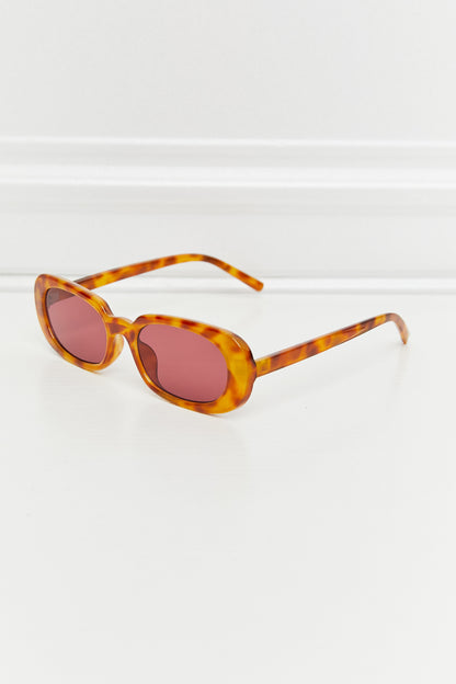 Oval Full Rim Sunglasses Burgundy One Size - Fashorio