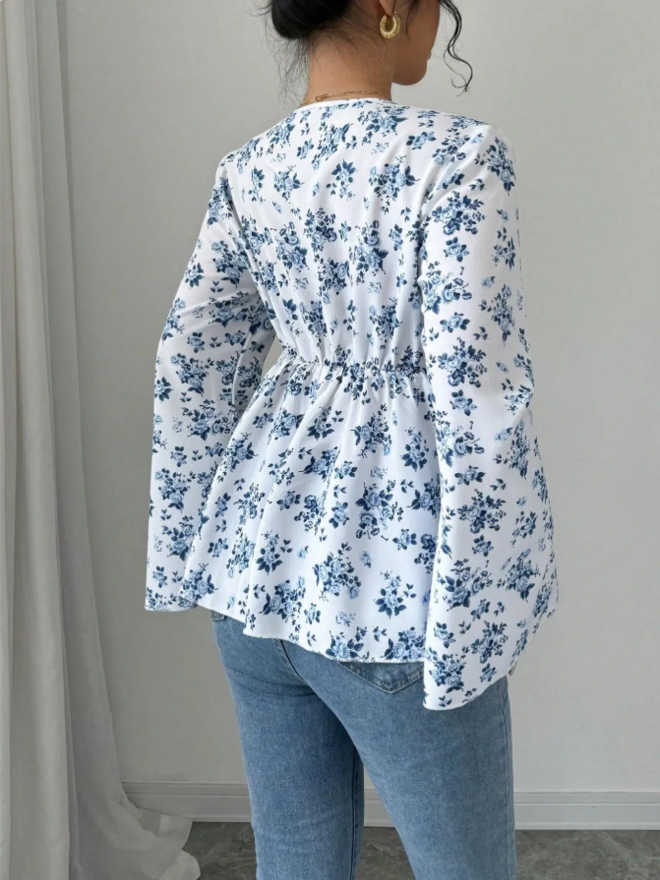 Floral Print V-Neck Long Sleeve Blouse - Fashorio