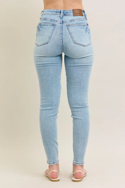 Judy Blue Full Size Mr Tummy Control Vintage Wash Skinny Jeans Plus Size - Fashorio
