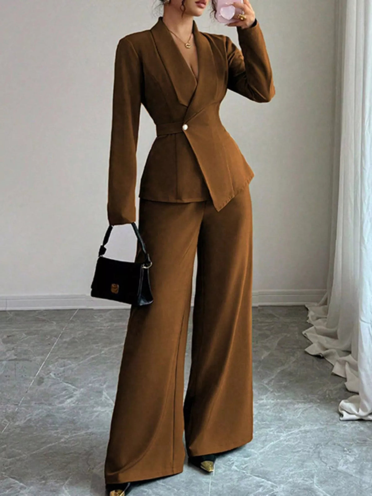 Coordinated blazer set look