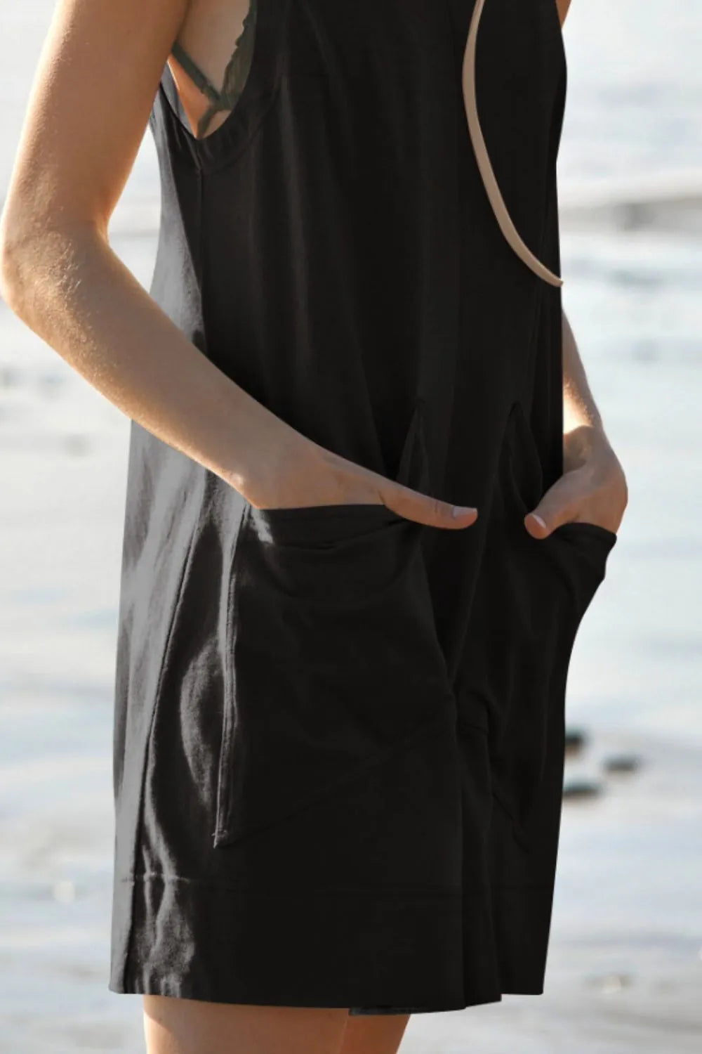 Round neck romper side profile