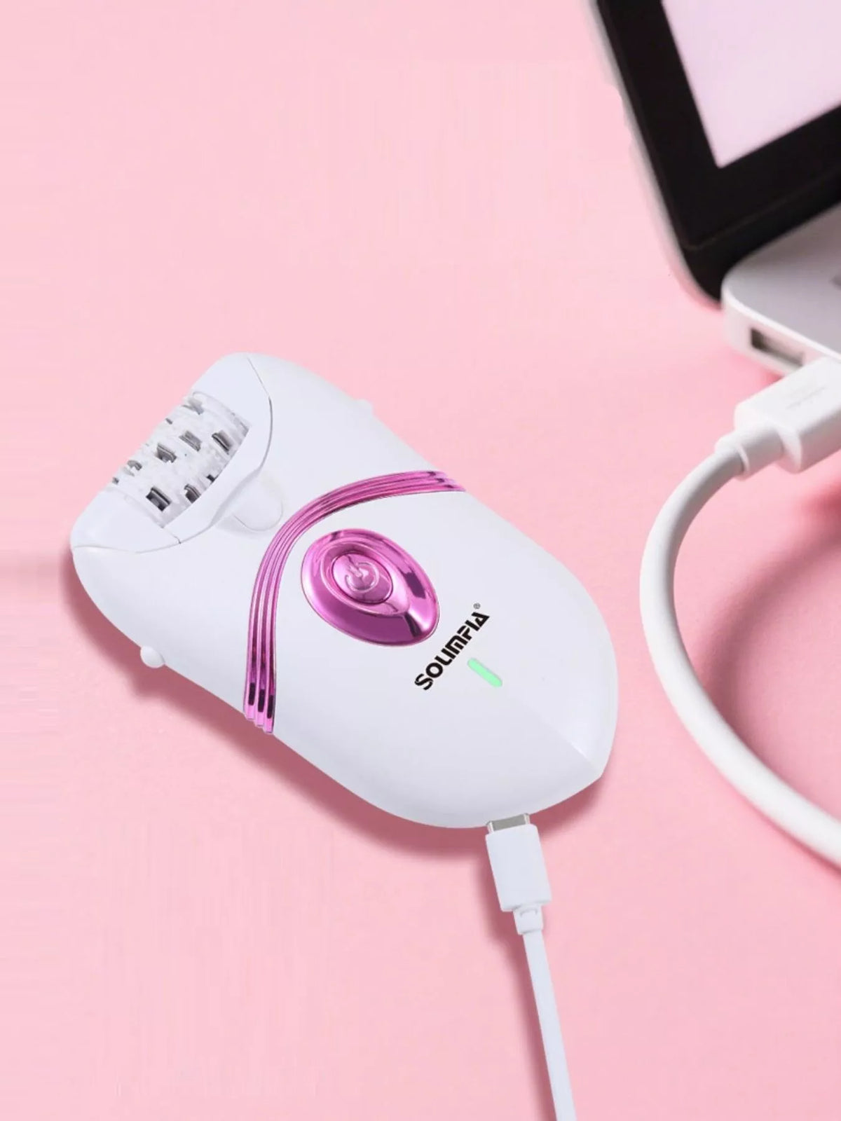 Painless epilator held in hand