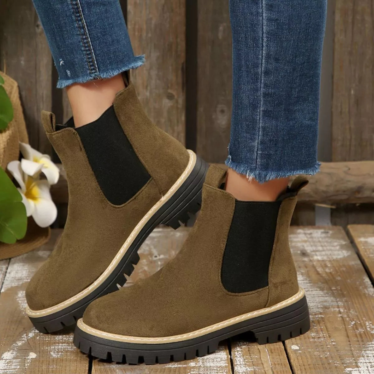Round Toe Block Heel Boots back view