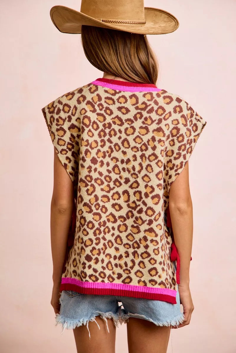 Leopard sweater vest back view detail