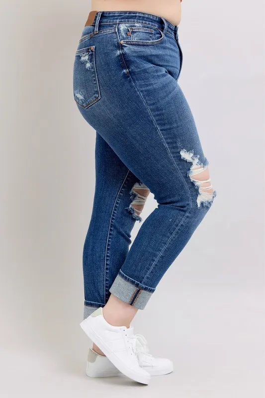 Judy Blue Full Size Mid Rise Boyfriend destroy Jeans with Yoke Pockets and Faux Selvedge Cuff Plus Size - Fashorio