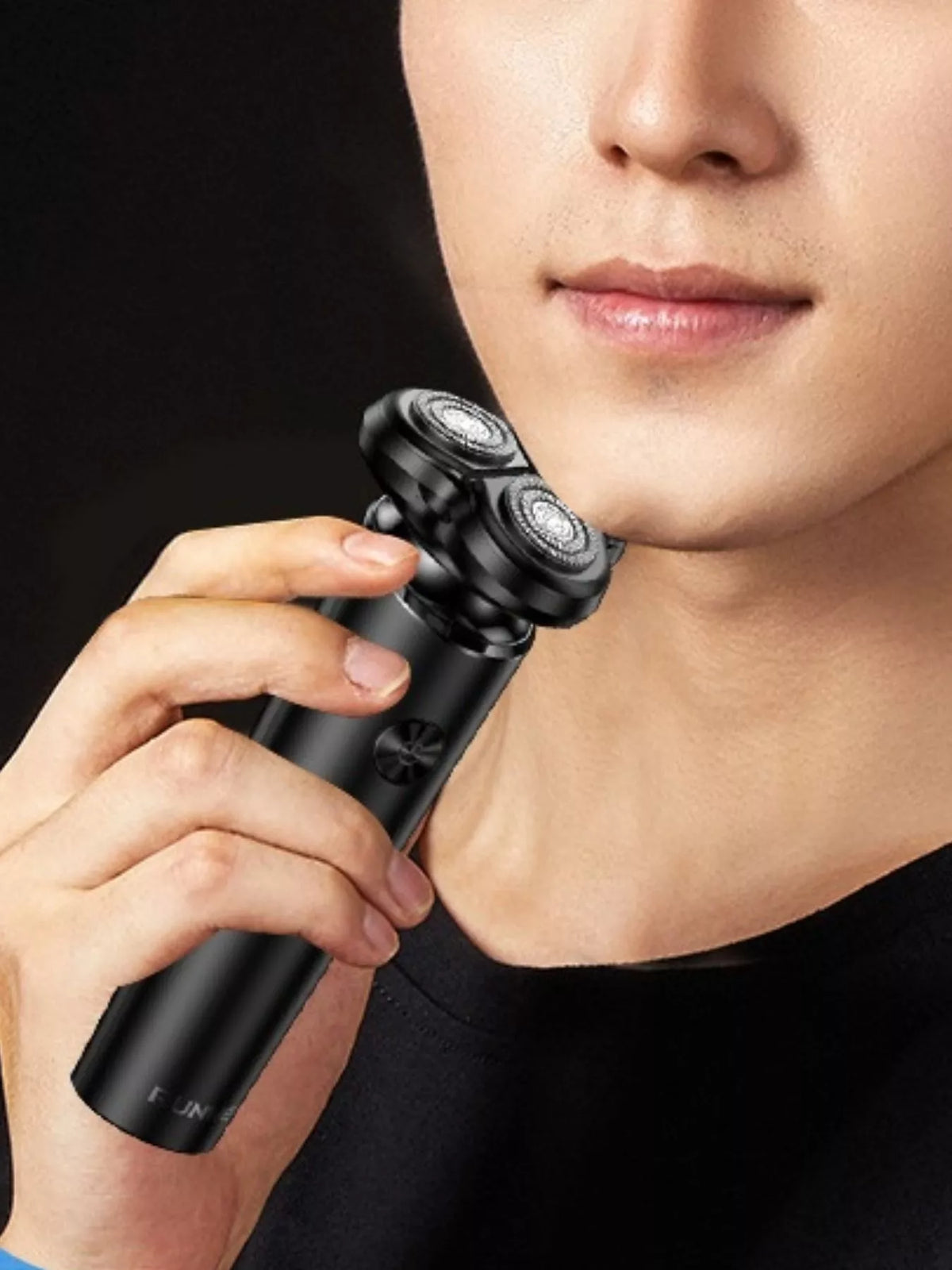 Waterproof rotary shaver body detail
